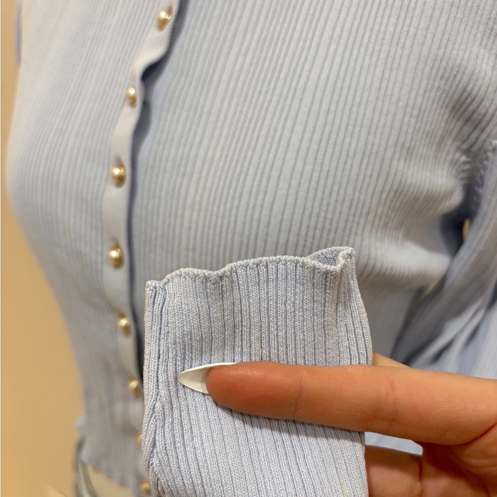 Christian Lacroix Light Blue Ribbed Button-Front Long Sleeve Medium - Picture 5 of 8